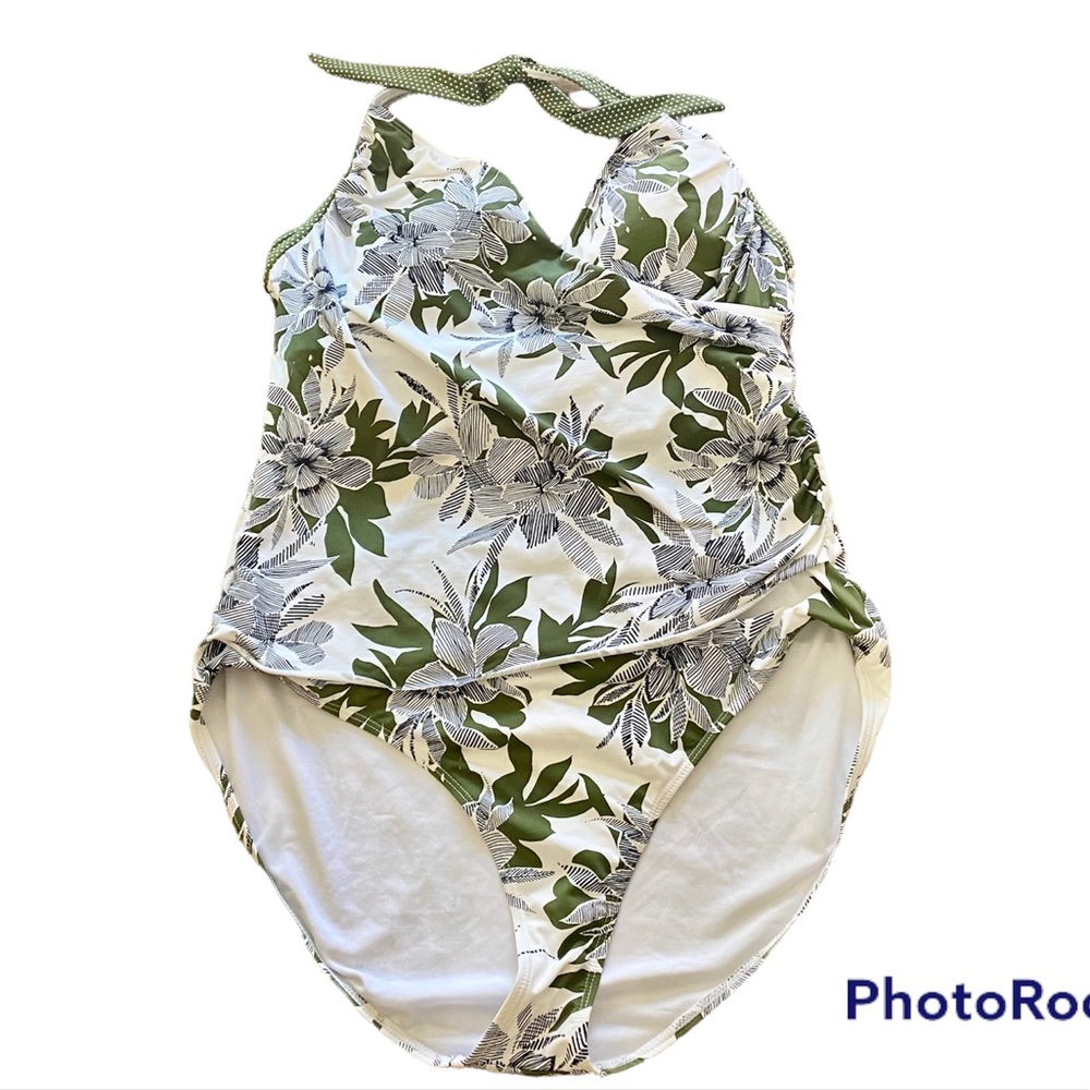 LIZ Claiborne Plus Size Halter One Piece Swimsuit